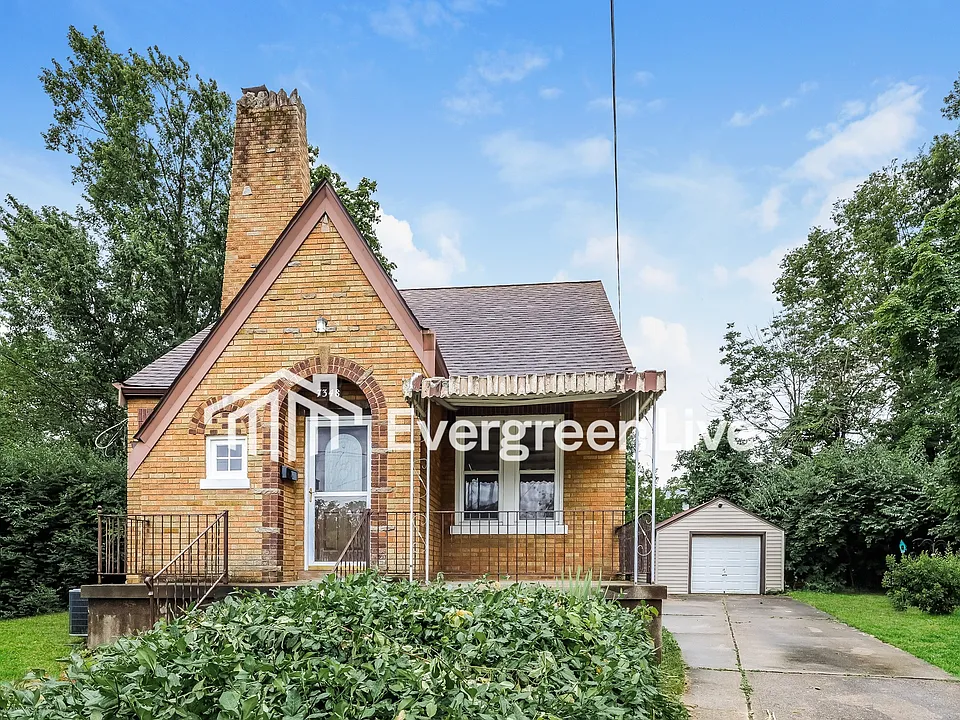 7348 Roettele Pl