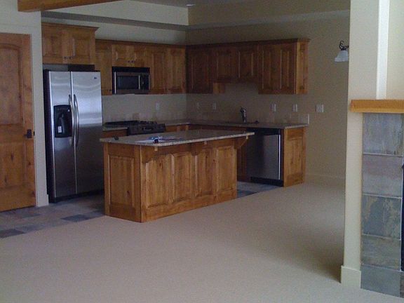 Kitchen and dining area