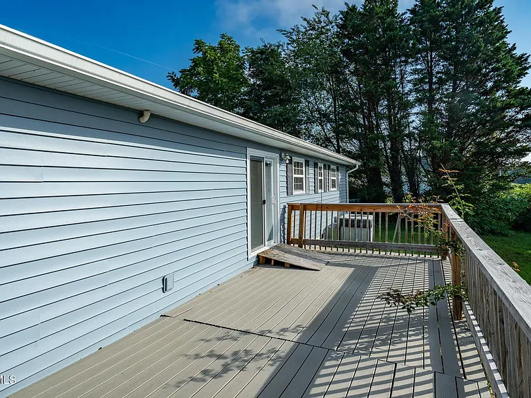 371 Oak Hill Cir — Photo 31