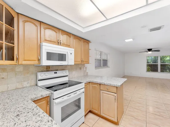 1945 NW 4th Ave #42C, Boca Raton, FL 33432