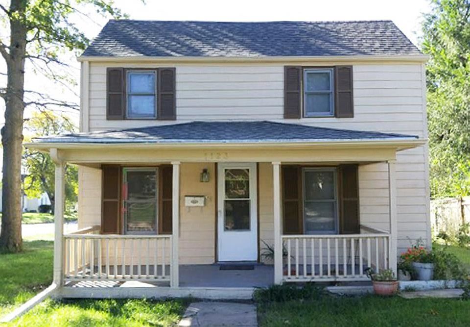 1123 Market St Beatrice NE 68310 Zillow