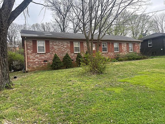 2nd image of 55 Benzing Rd