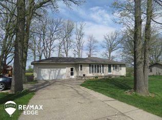 810 Dexter Dr, Lennon, MI 48449