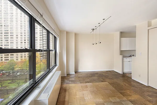 Sold by Halstead Real Estate | media 18