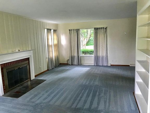 4th image of 817 Smithfield Dr