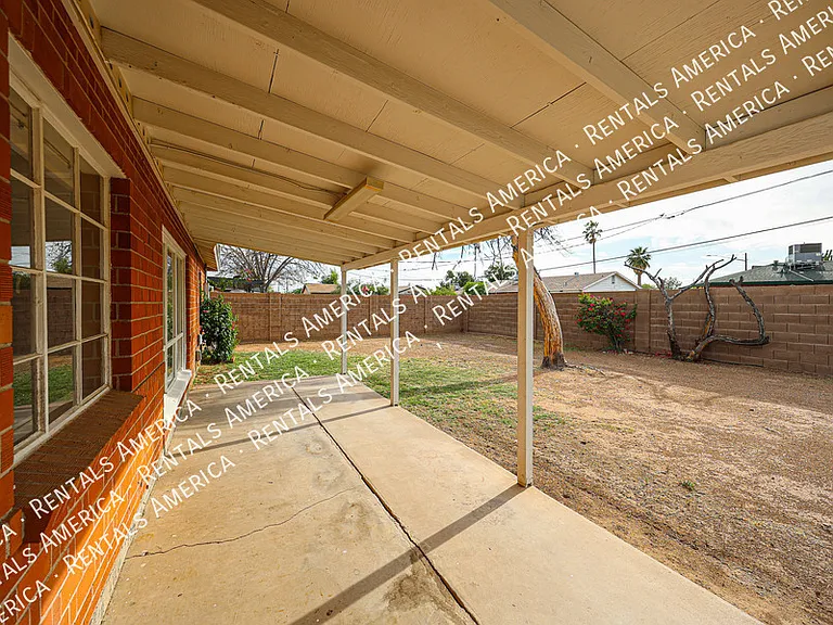 3432 N 23rd Ave — Photo 30