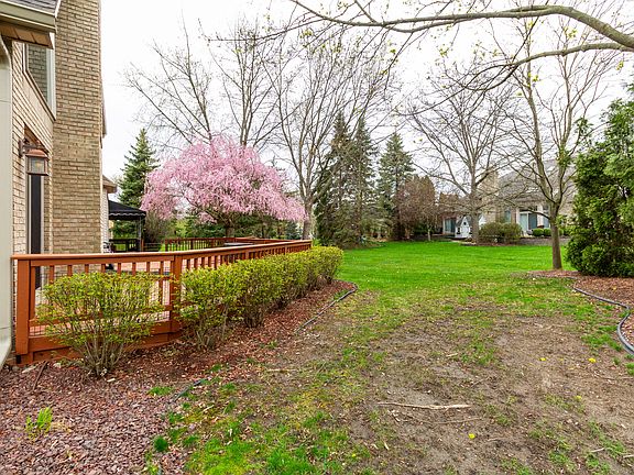 5th image of 602 Saint Andrews