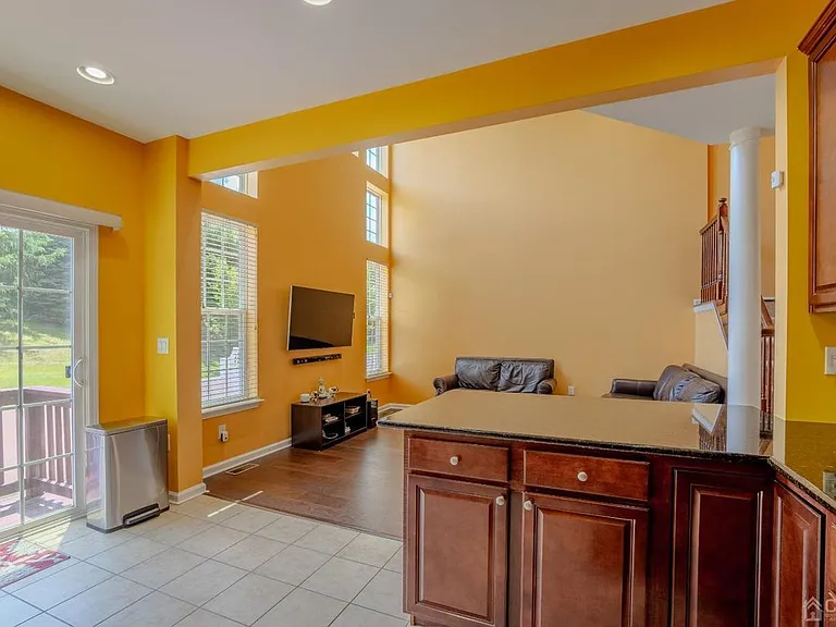 2474 N Canterbury Ln — Photo 19