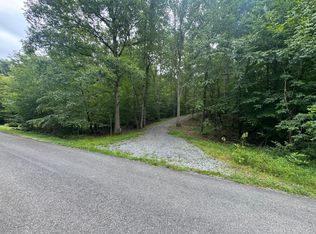 497 Sheffield Rd, Fayetteville, WV 25840