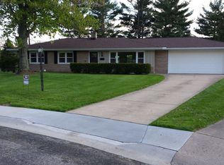 414 Wilshire Ct, Washington, IL