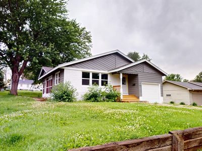 403 2nd Ave SE, Sioux Center, IA, 51250
