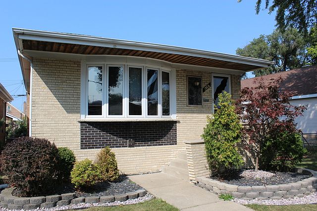 1st image of 5808 S McVicker Ave