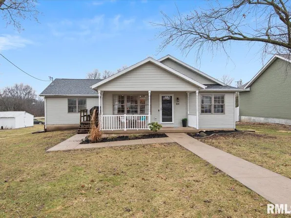 104 W Church St, Pleasant Plains, IL 62677