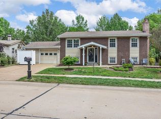 1313 Greenmar Dr, Fenton, MO