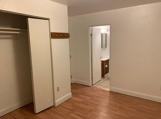 8541 Shrub Ct #B, Anchorage, AK 99504