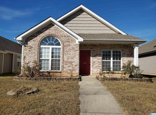 1203 Village Trl, Calera, AL 35040