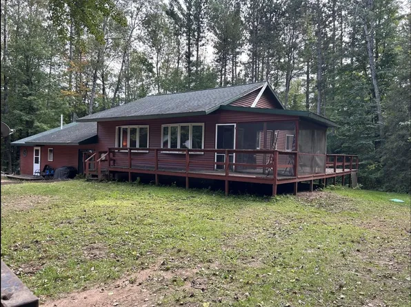 1216 Cove Ln, Eagle River, WI 54521