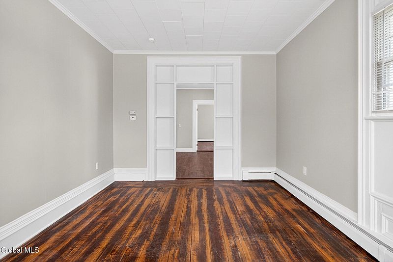 3rd image of 12 Burgoyne Street