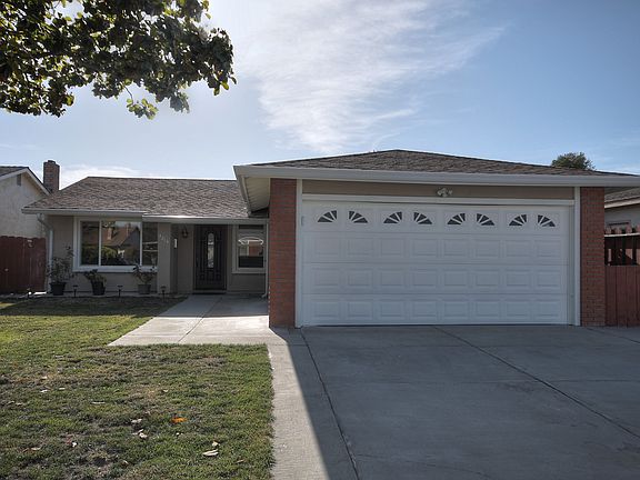 2nd image of 4214 Queen Anne Dr