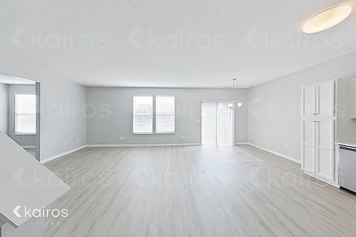 18792 Weihe Ln — Photo 4