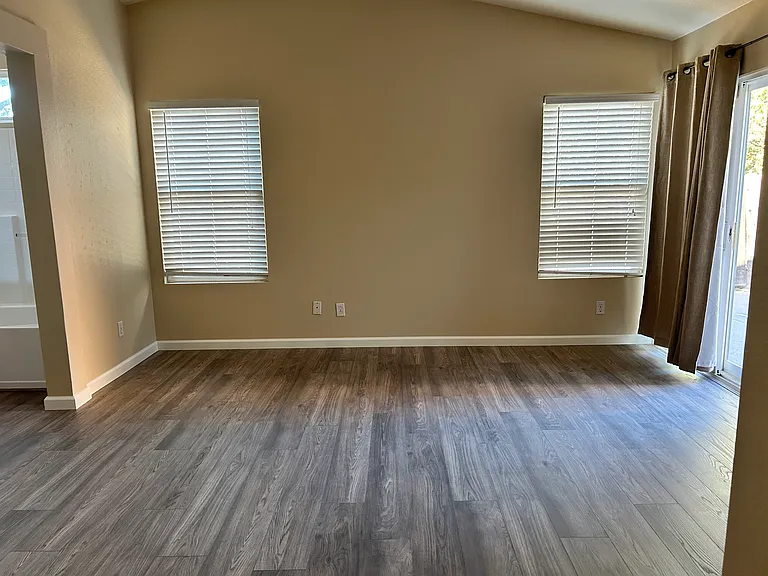 48 Gold Crest Ct — Photo 6