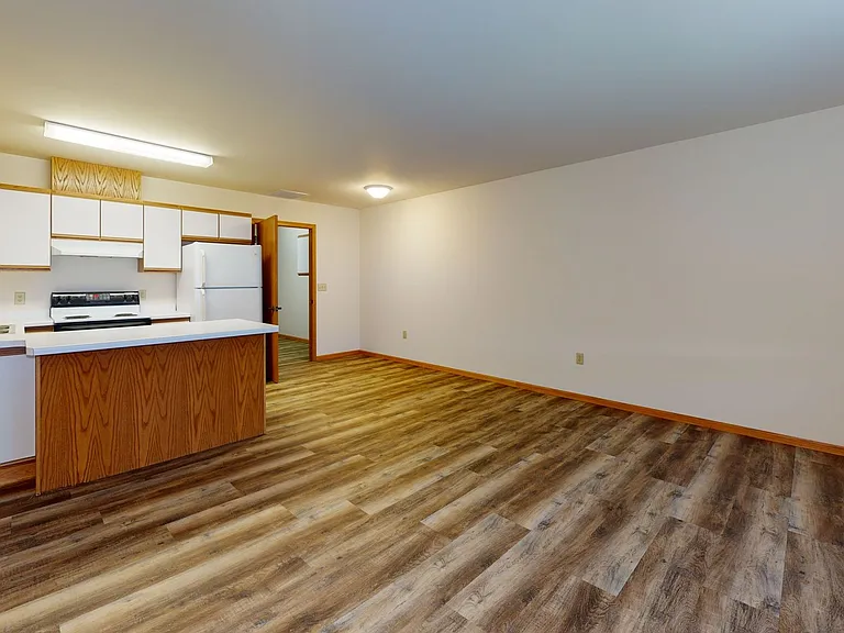 Glenn Place Apartments — Photo 4