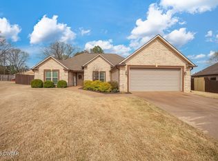 34 Thistledown Cv, Three Way, TN 38343
