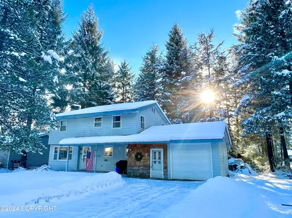 5933 Lund St, Juneau, AK 99801