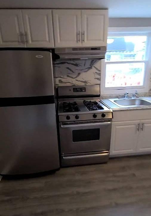 1st image of 24 Palace Pl #2
