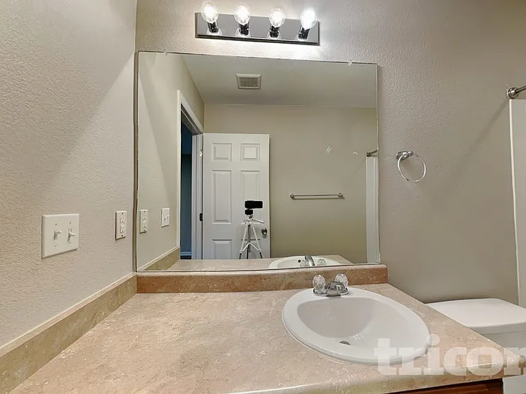 20681 Randolph Pl — Photo 13