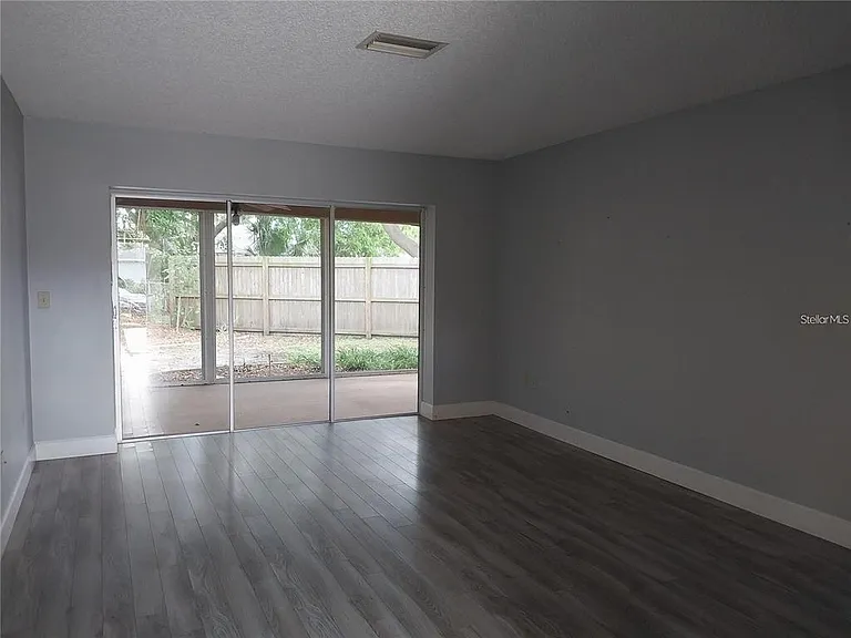 3962 Basswood Dr — Photo 3