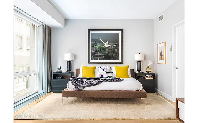 Sold by Douglas Elliman | media 10