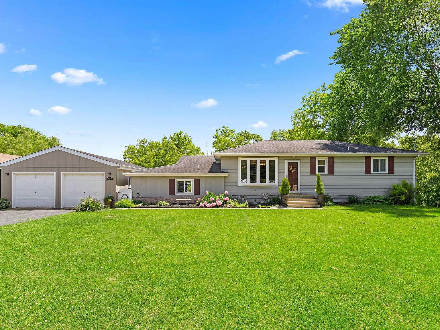 707 Hilltop Dr, Sparland, IL 61565 Zillow