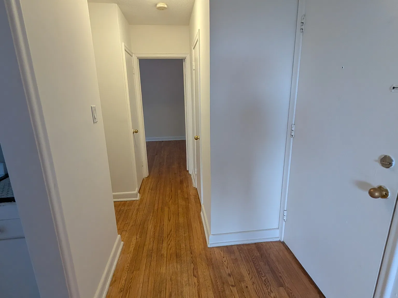 308 - Lake Shore Blvd W — Photo 3