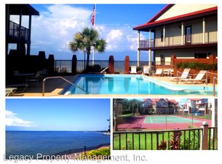 72 Baybridge Dr #C, Gulf Breeze, FL 32561