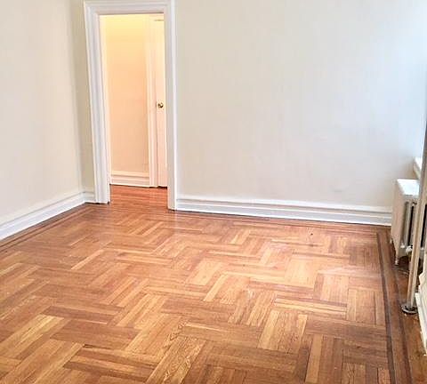 3rd image of 8915 102nd St APT C01