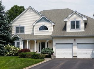 18 Brian Ln, East Northport, NY 11731