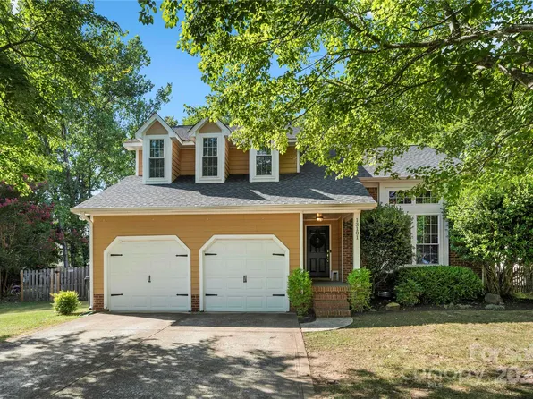13101 Seascape Ln, Charlotte, NC 28278