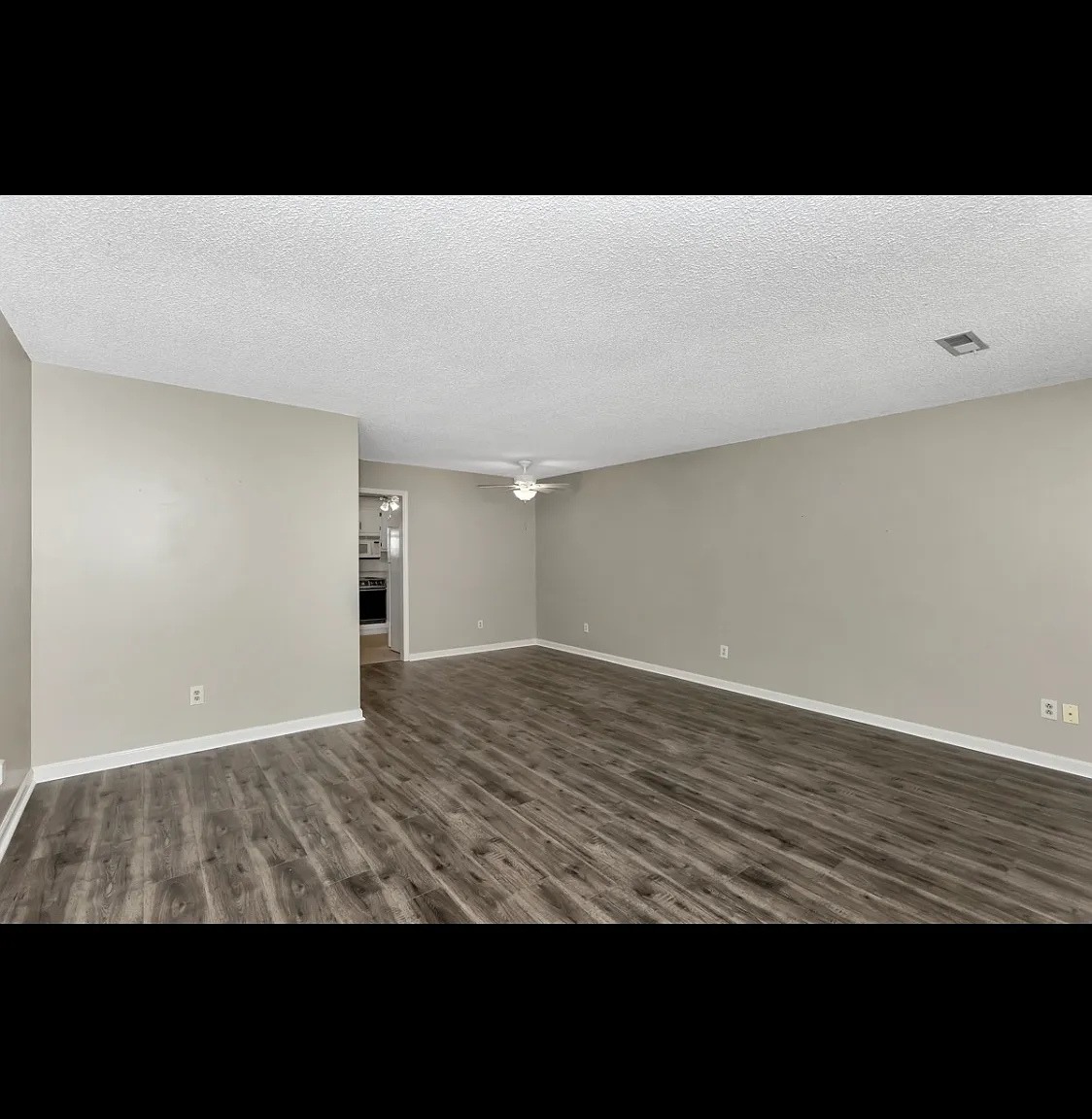 Vetter - 8147 Oldfield Road - Unit 1 — Photo 4