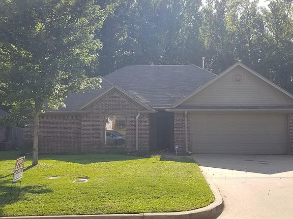 2nd image of 3141 Vineyard Ave