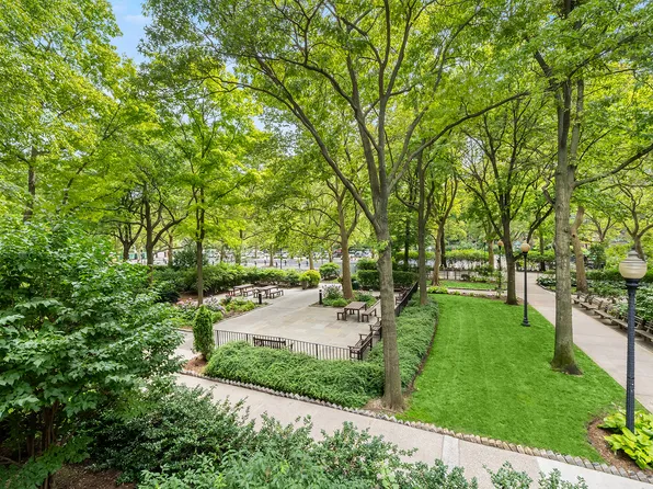 400 Central Park West 2CD image 1 of 4
