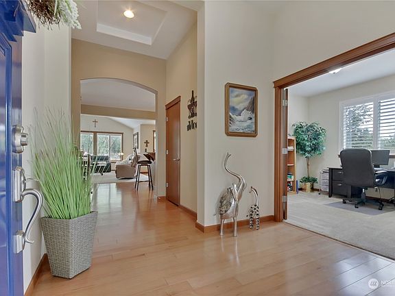 3rd image of 4009 25th Street SE