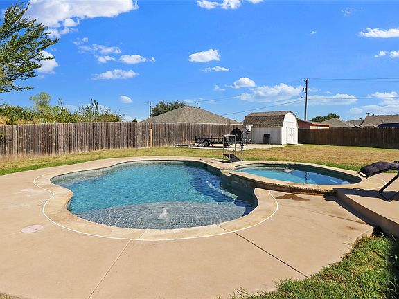 4th image of 5753 Lionfish Way