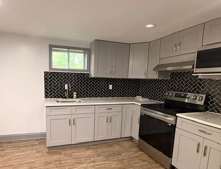9714 Admiralty Dr — Photo 30