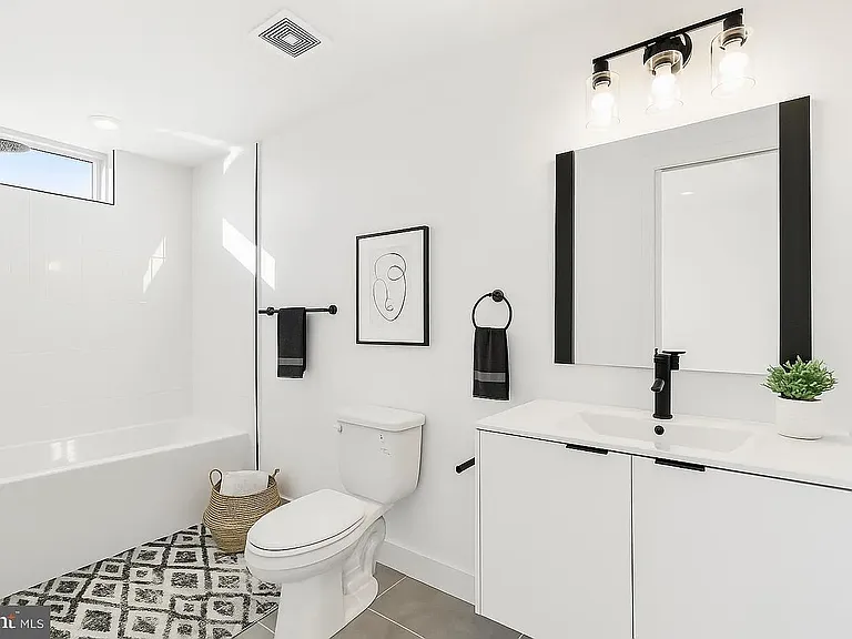 1540 Frankford Ave #4C — Photo 9