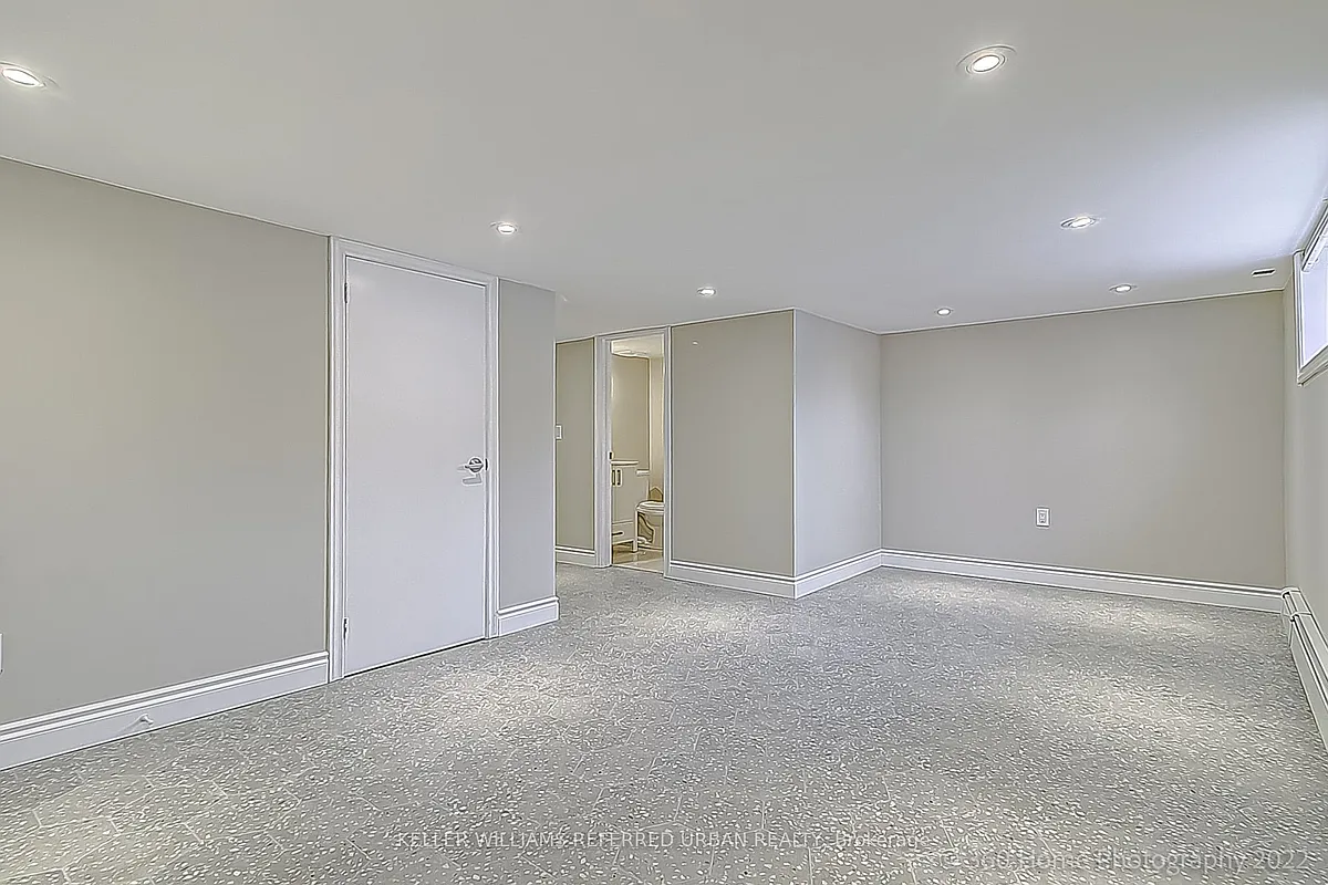 Building Photo - 554 Caledonia Rd #BASEMENT