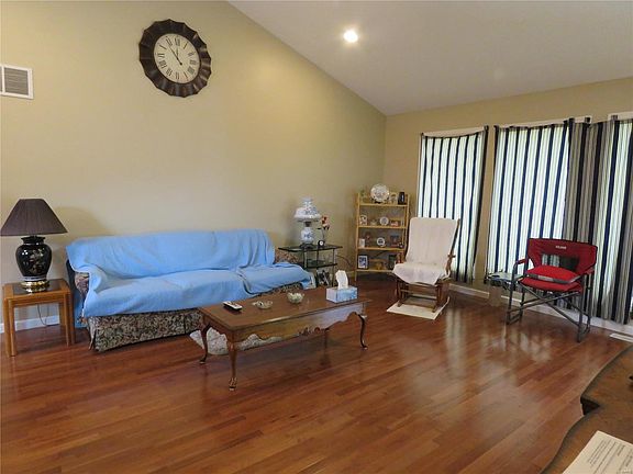 4th image of 607 Rock Creek Dr
