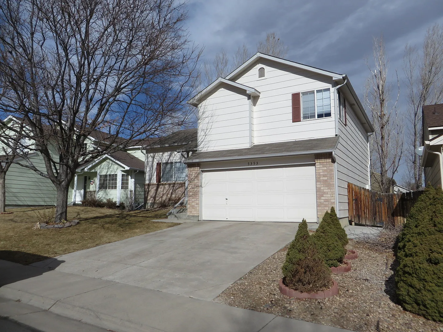 Updated Single Family home in Thornton — Photo 1