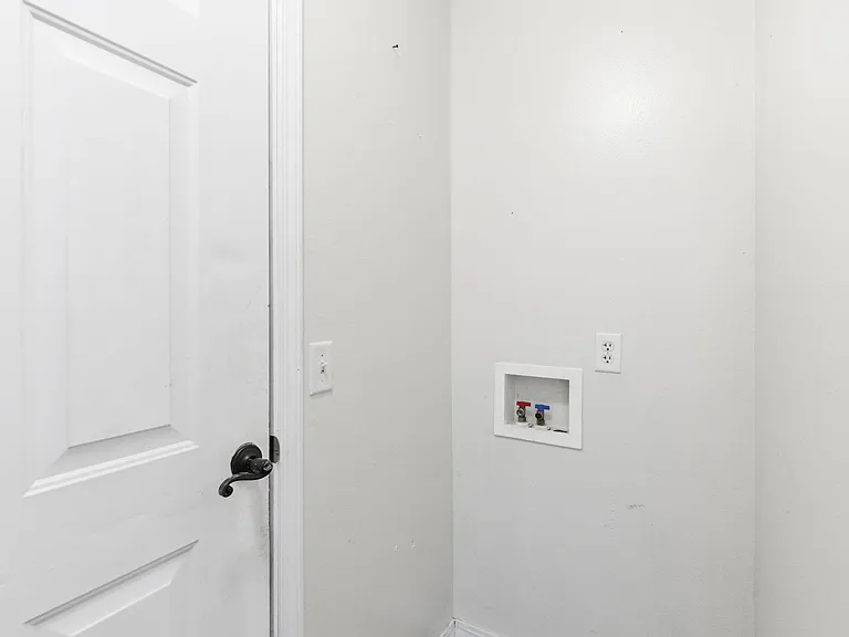 1127 Northwood Ave — Photo 16