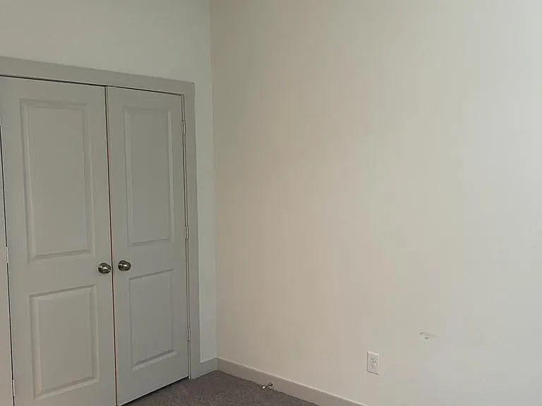 1349 Madison Ave — Photo 11